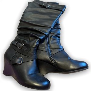 🌸Marbella, Size 8 Women, Zip Up Black Heeled Boots🌸
